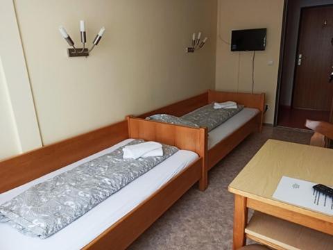 Hostel Restaurant El Greco Gundelfingen an der Donau Zewnętrze zdjęcie