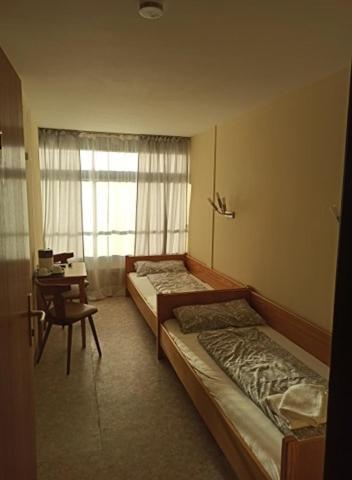 Hostel Restaurant El Greco Gundelfingen an der Donau Zewnętrze zdjęcie